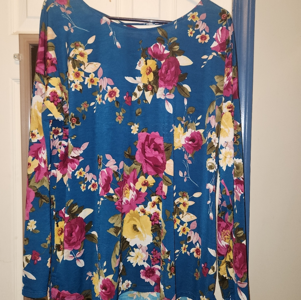 Sew In Love Long Sleeve, XL Floral Shirt